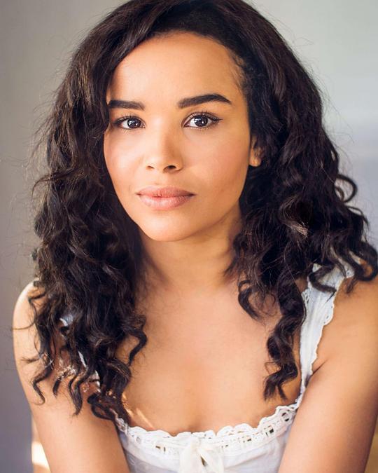 佐伊·罗宾斯 Zoë Robins