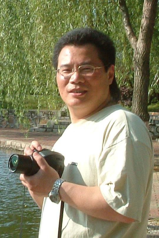 邹勤 Qin Zhou