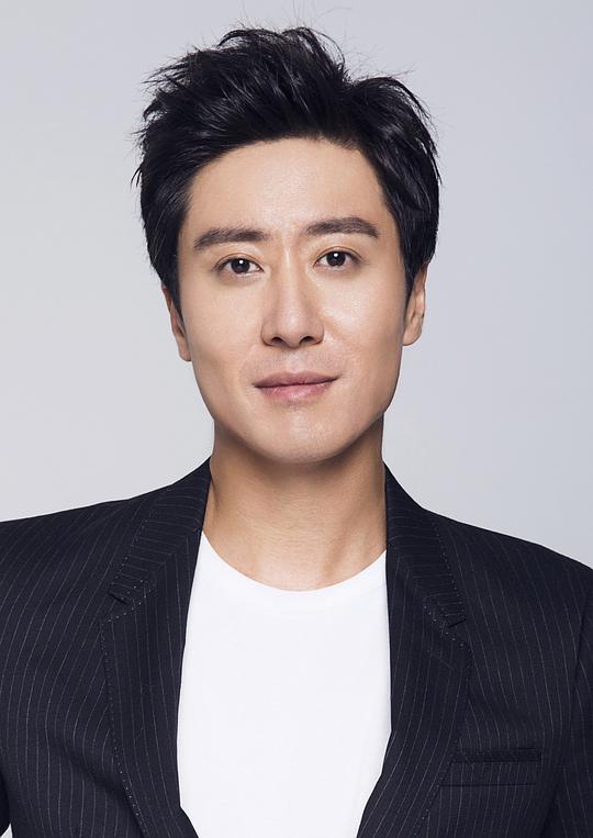 孙中艺 Zhongyi Sun