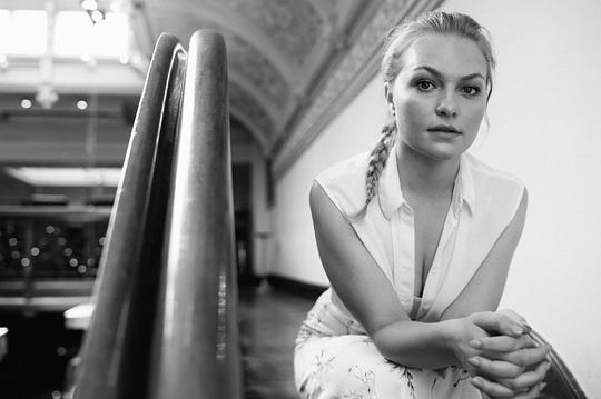 席亚拉·查特斯 Ciara Charteris