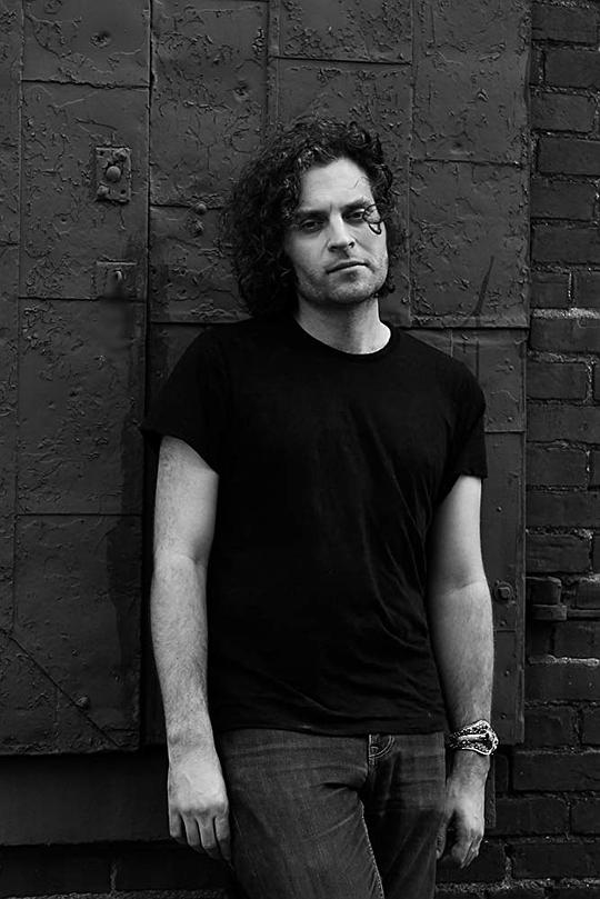 扎卡里·卡伯森 Zachary Culbertson