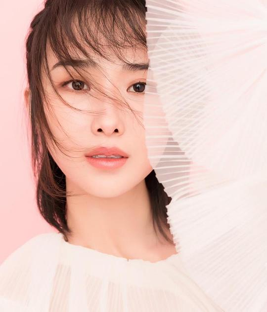 秦艺嘉 Yijia Qin