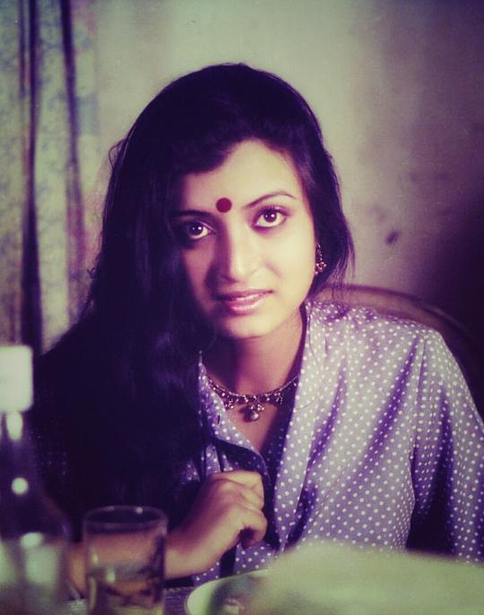 迪波施丽·罗伊 Debashree Roy