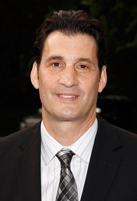 罗伯特·富纳罗 Robert Funaro