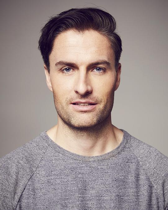 瑞恩·法瑞尔 Ryan Farrell