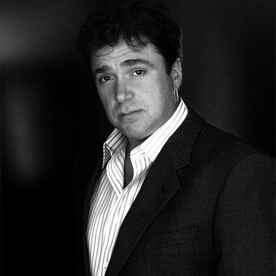 迈克尔·里斯波利 Michael Rispoli