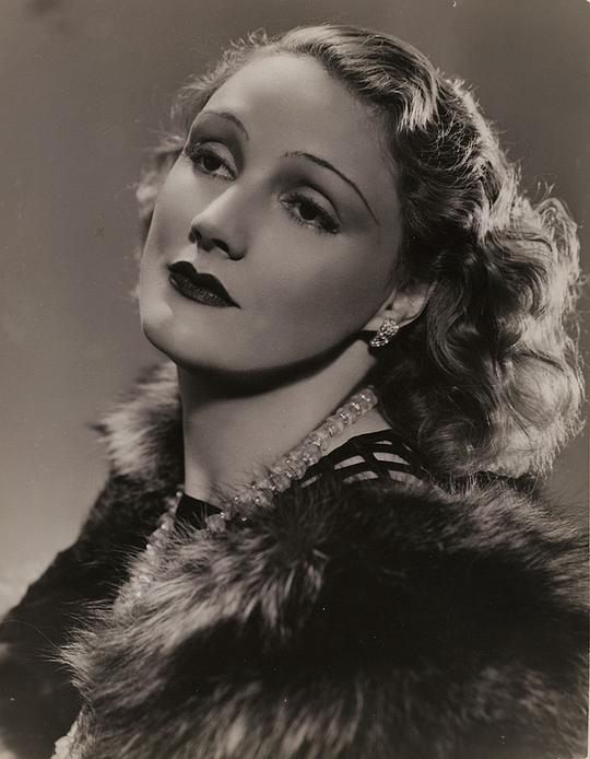 让娜·布瓦泰尔 Jeanne Boitel