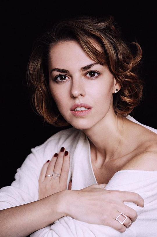 莉安卡·格鲁尤 Lyanka Gryu