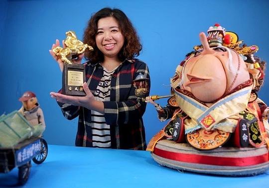 黄匀弦 Yun-Sian Huang