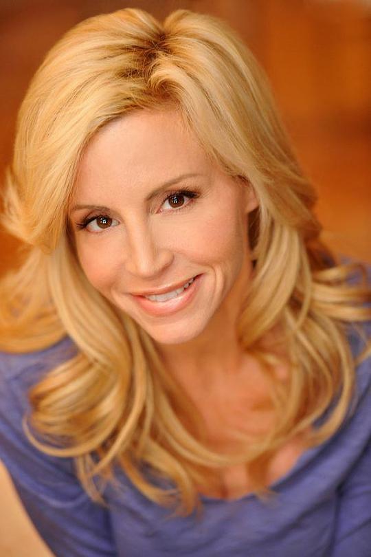 卡蜜·格拉默 Camille Grammer