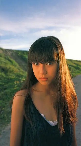 酒井彩名 Ayana Sakai