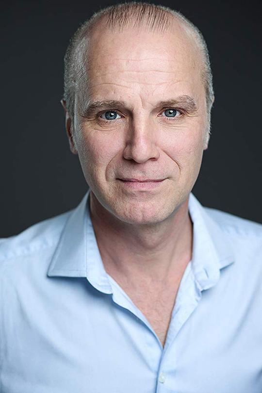 劳伦斯·波萨 Laurentiu Possa