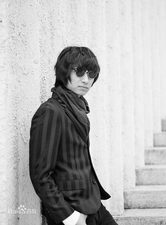 黄子君 Zijun Huang
