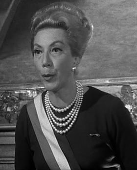 丹尼斯·佩罗讷 Denise Péronne