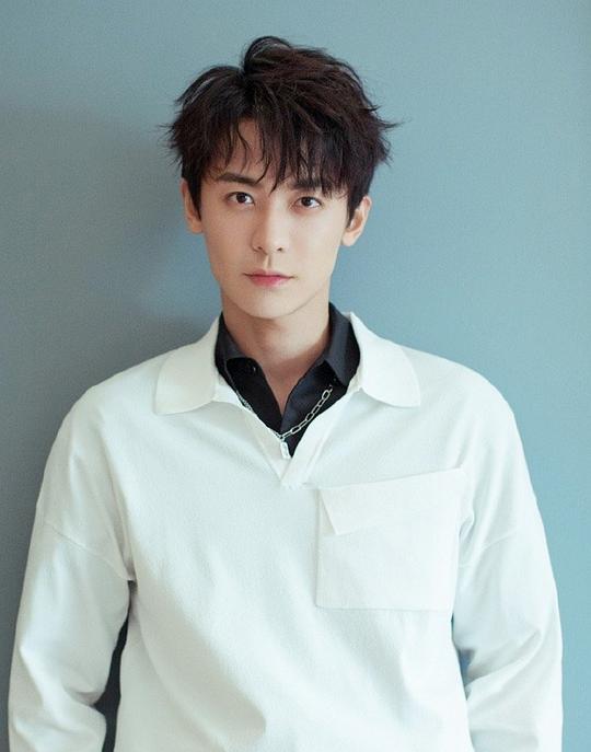 赵志伟 Zhiwei Zhao