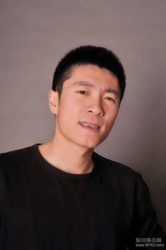 李昆鹰 Kunying Li