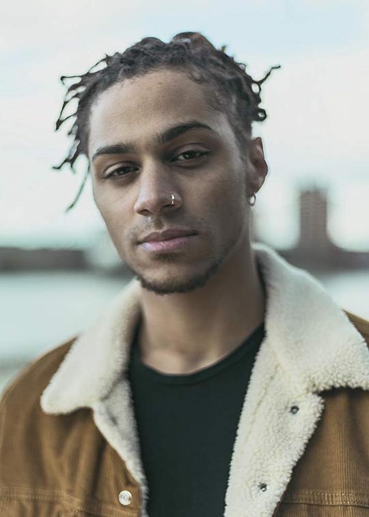 布鲁·罗宾森 Bluey Robinson