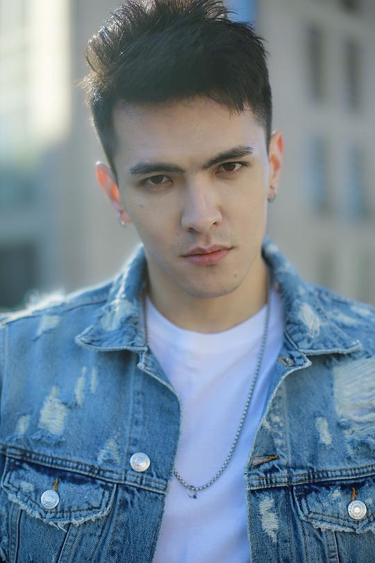 江依昊 Yihao Jiang