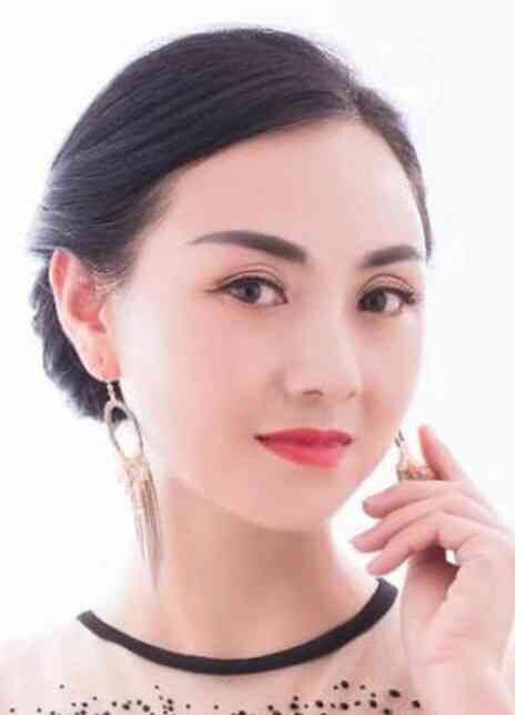 张芳 Fang Zhang