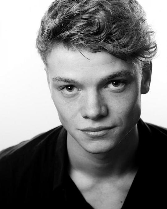 汤姆·里斯·哈里斯 Tom Rhys Harries