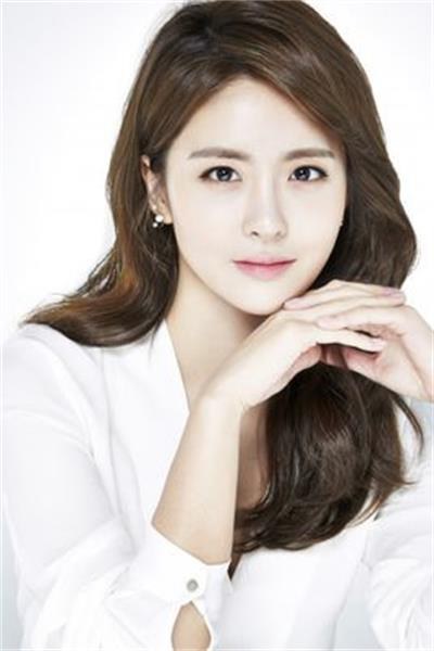 陈艺瑟 Ye-Sol Jin