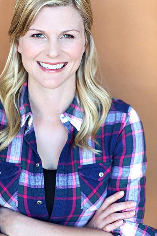 詹妮弗·罗伯逊 Jennifer Robertson