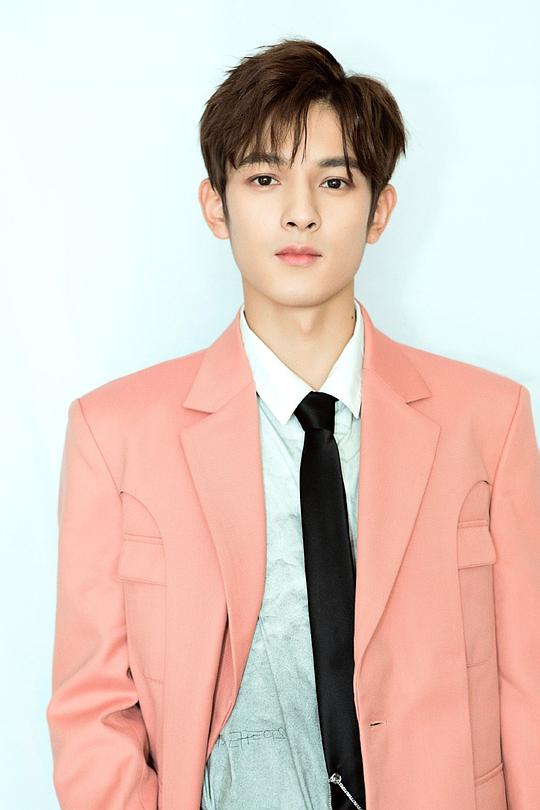 王润泽 Runze Wang