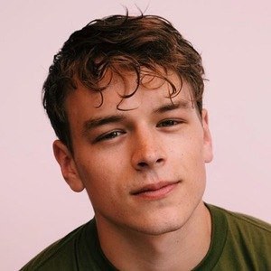 拉米安·纽顿 Rarmian Newton