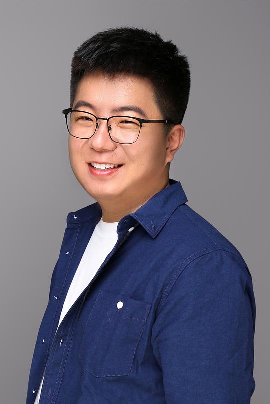 李凌霄 Lingxiao Li