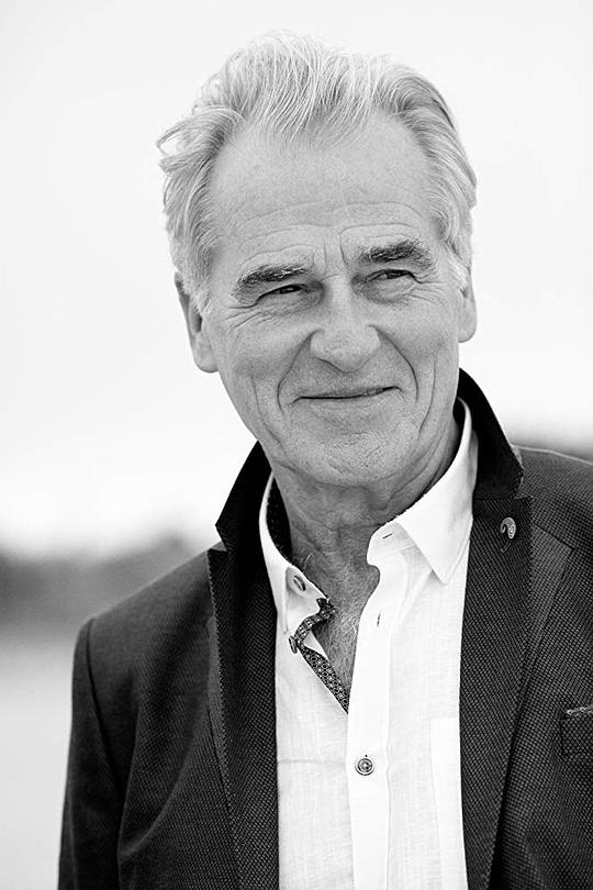 蒂姆·埃亨 Tim Ahern