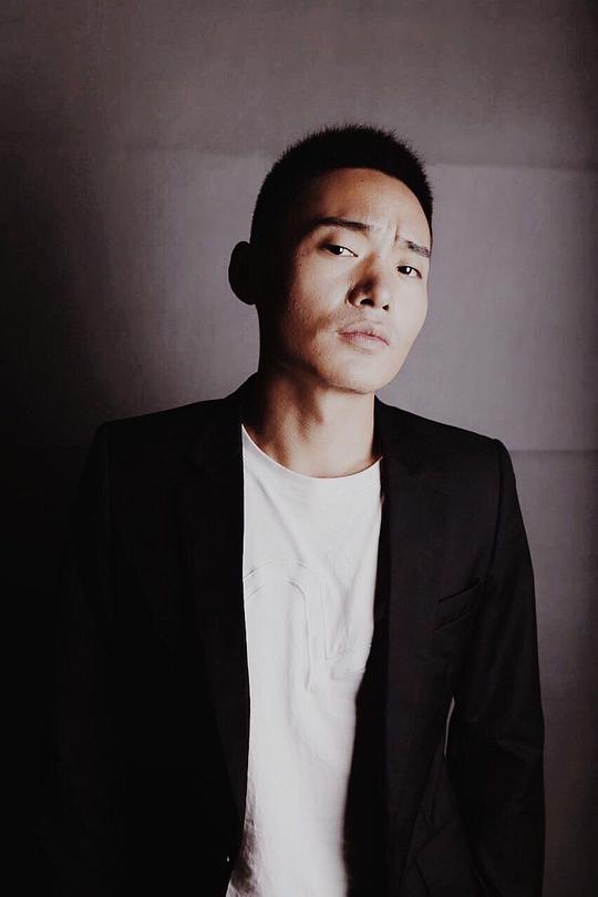 刘唯伟 Weiwei Liu