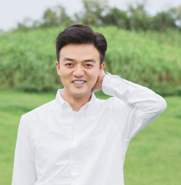唐伟鹏 Weipeng Tang