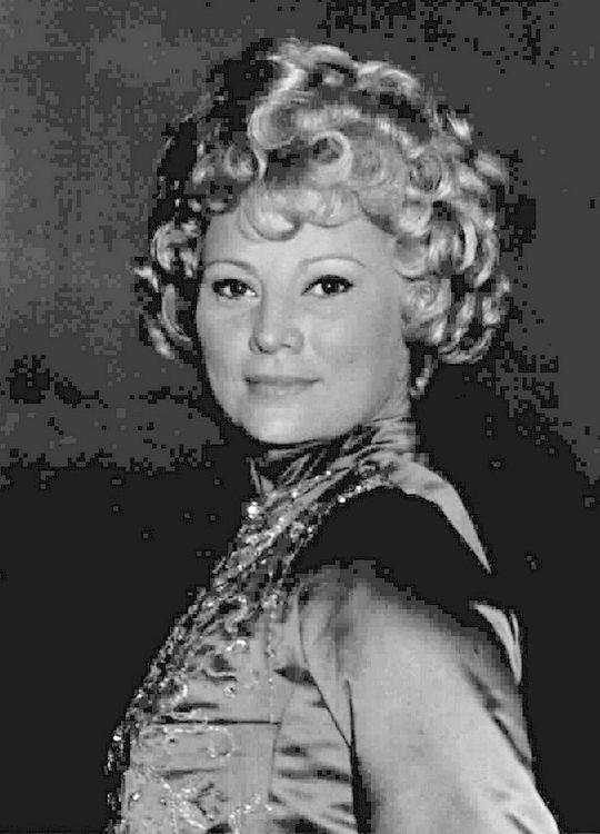 埃莱娜·雷米 Hélène Rémy