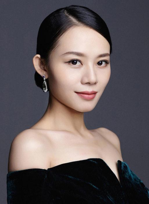 洪晓静 Xiaojing Hong
