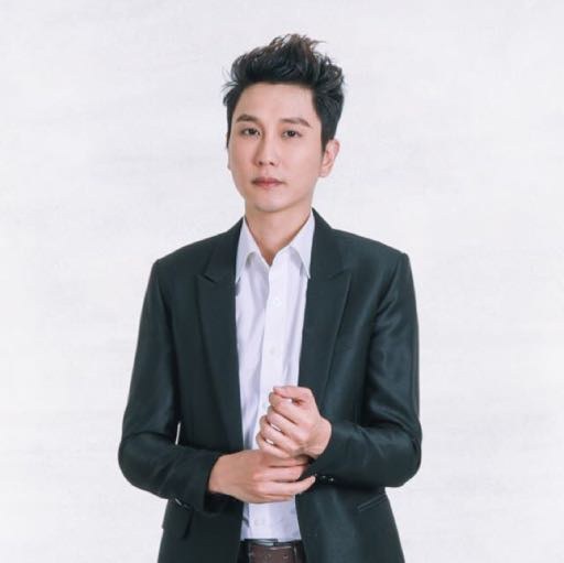 胡康星 Kang Hsing Hu
