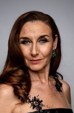 莫娜·马丁内斯 Mona Martínez