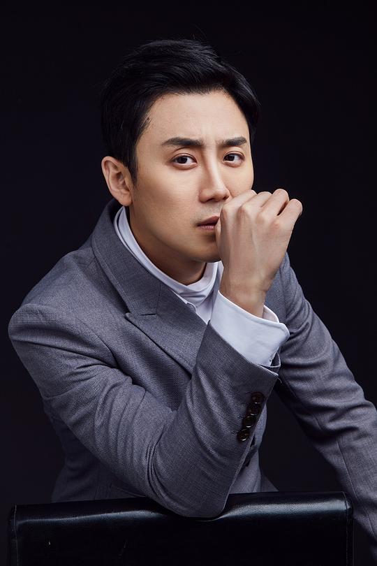 阎行一 Xingyi Yan