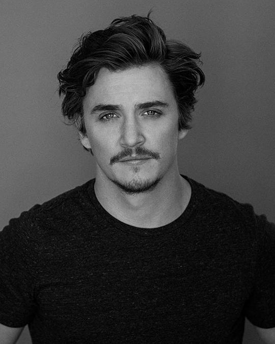 凯尔·加尔纳 Kyle Gallner
