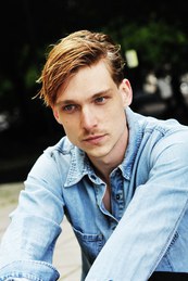 丹尼尔·施特雷塞尔 Daniel Sträßer