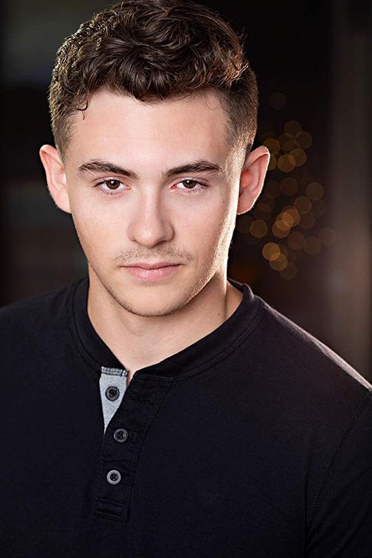 瑞安·博兹 Ryan Boz