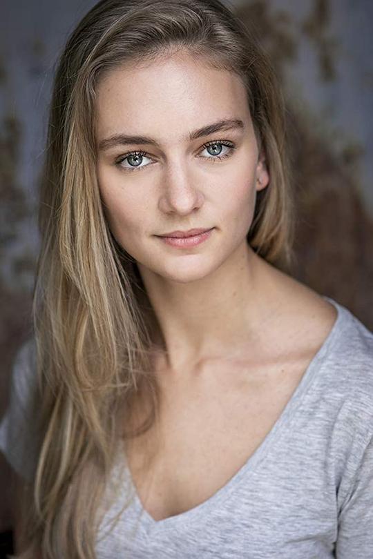 露西·柯里 Lucy Currey