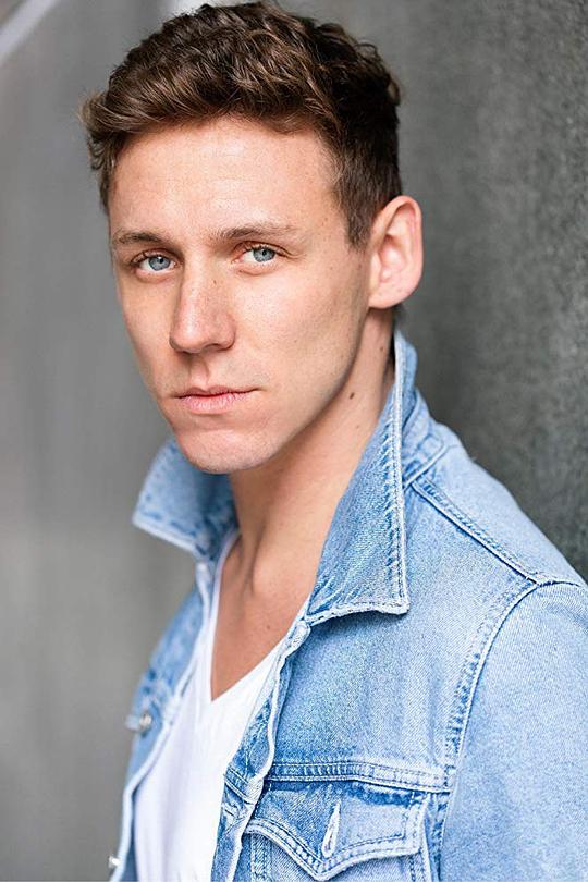 阿什莉·劳埃德 Ashley Lloyd