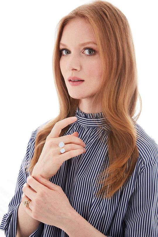 瑞安·施密特 Wrenn Schmidt