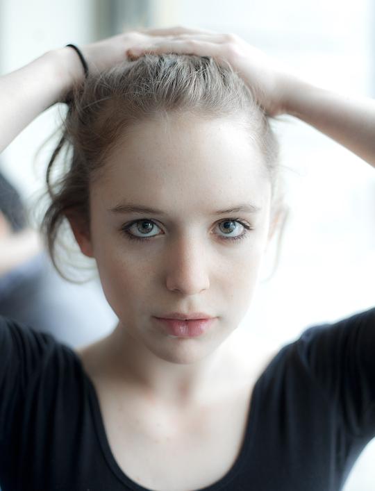 娜因·冈泽勒斯·诺威德 Naian González Norvind