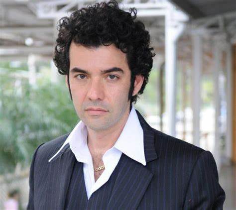 古斯塔沃·马查多 Gustavo Machado