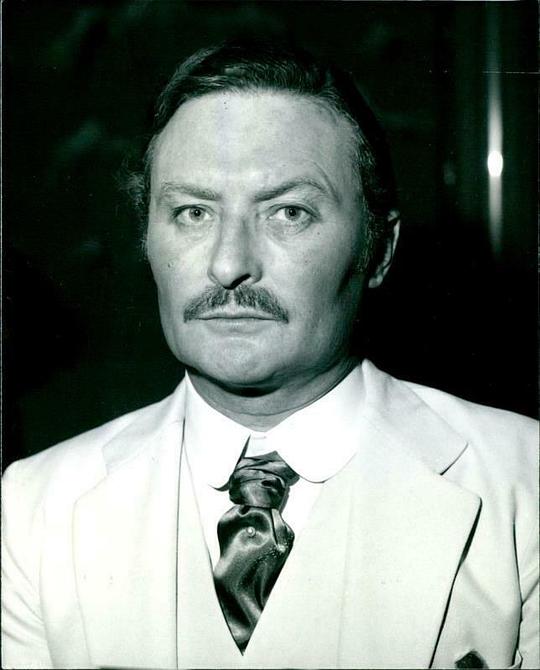 唐纳德·皮克林 Donald Pickering