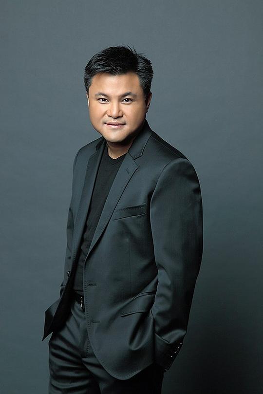 塔康基·维拉万 Takonkiet Viravan