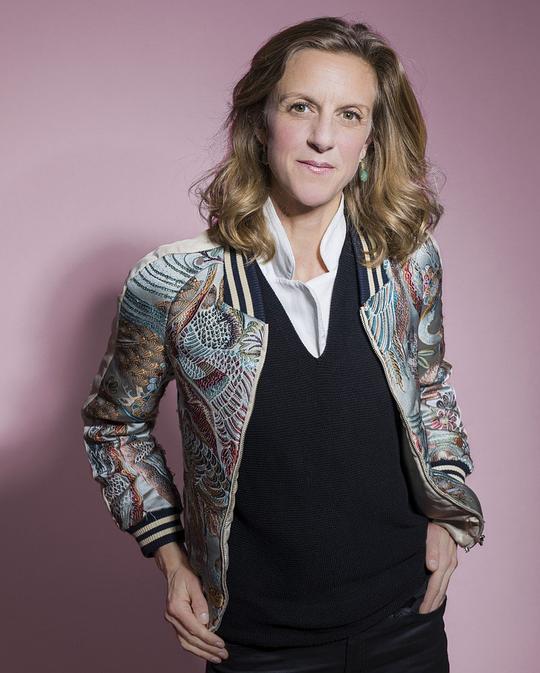 艾莎·阿米尔 Elsa Amiel