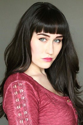 阿米莉亚·伯斯蒂恩 Amelia Burstyn
