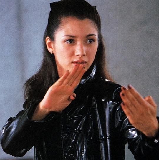 星野麻雅 Maya Hoshino